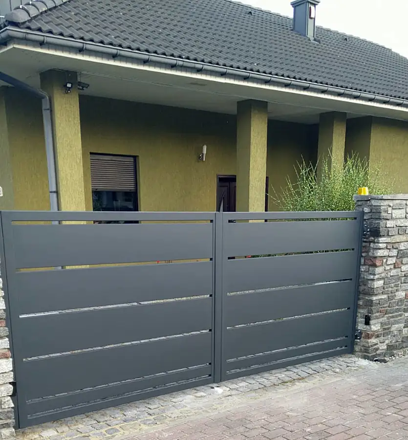 Wykonane ogrodzenie posesji — inspiracja dla klientów z Brzegu — zdjęcie 9